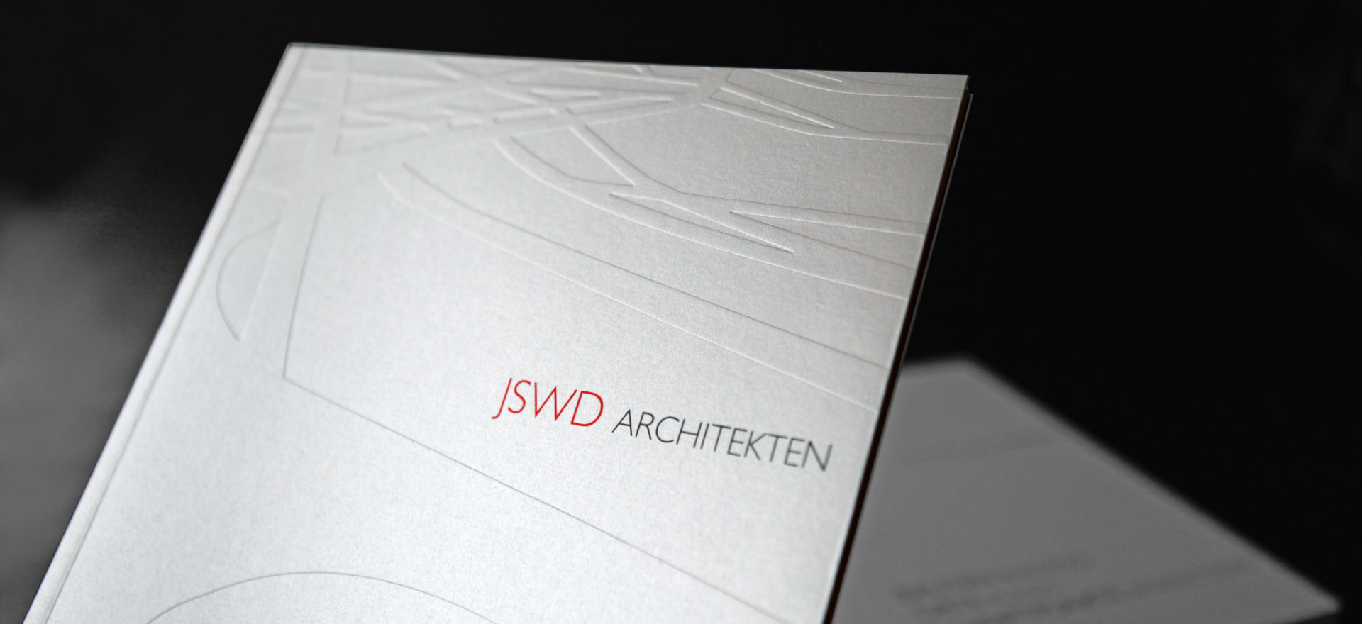 Image brochure for JSWD Architekten, Köln, with embossed envelope; Design: Kattrin Richter | Graphic Design Studio