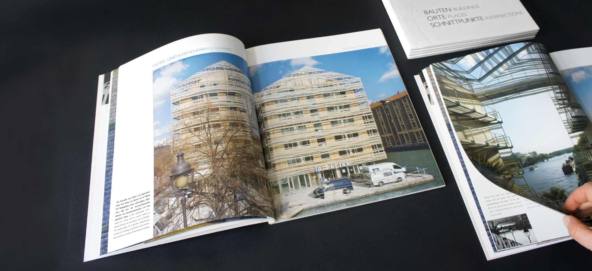 Inside pages of image brochure for JSWD Architekten, Köln; Design: Kattrin Richter | Graphic Design Studio